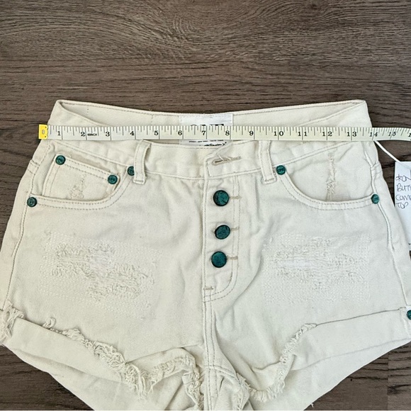 One Teaspoon Hawks High Rise Twisted Cuff Hem Distressed Shorts - Size 26 - NWT - Picture 10 of 15